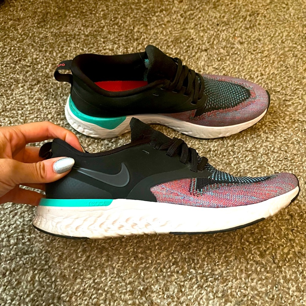 Nike Flyknit Odyssey React